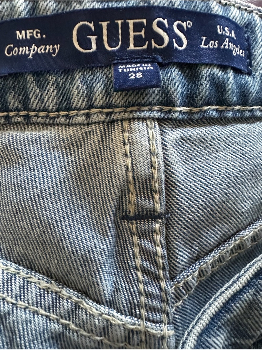 GUESS BELLFLOWER PRINTED WIDE -LEG JEANS - Picture 9 of 9